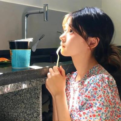 毛骨悚然之红衣男孩